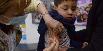 Comenzaron a aplicar la vacuna pediátrica contra el coronavirus