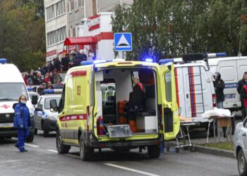 Un tiroteo en una escuela rusa deja como saldo al menos 13 muertos y 20 heridos