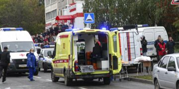 Un tiroteo en una escuela rusa deja como saldo al menos 13 muertos y 20 heridos