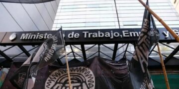 Hubo acuerdo con el Sutna y se destraba el conflicto por los neumáticos