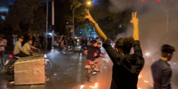 Irán: continúan las revueltas sociales y suman más muertos