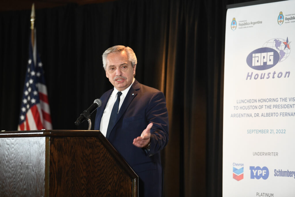 Fernández prometió una ley para las inversiones en energía