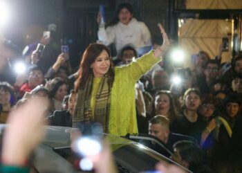 El tribunal que juzga a CFK rechazó unificar otras causas por presunta corrupción y lavado de activos