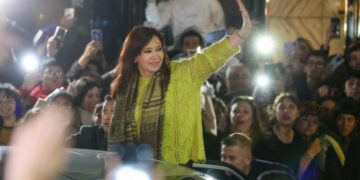 El tribunal que juzga a CFK rechazó unificar otras causas por presunta corrupción y lavado de activos