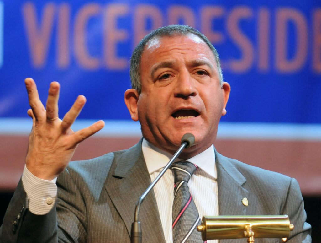 Luis Juez: "Lo de la Corte es parte de la agenda de Cristina"