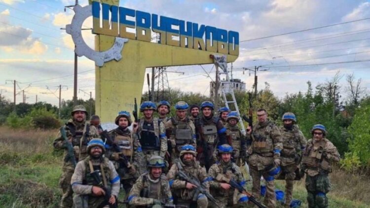 Rusia "reagrupa" sus fuerzas tras avances de la contraofensiva ucraniana