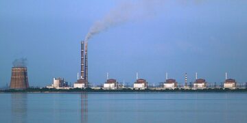 Lograron conectar la central nuclear de Zaporiyia a la red eléctrica