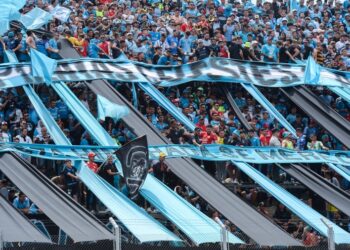 La dirigencia de Belgrano y la intención de festejar por dos junto al plantel femenino