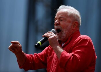 Lula apuesta por el «voto útil» y el de los trabajadores a una semana de las elecciones en Brasil