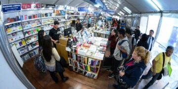 Agarrá lápiz y papel  que comienza la Feria del Libro 2022