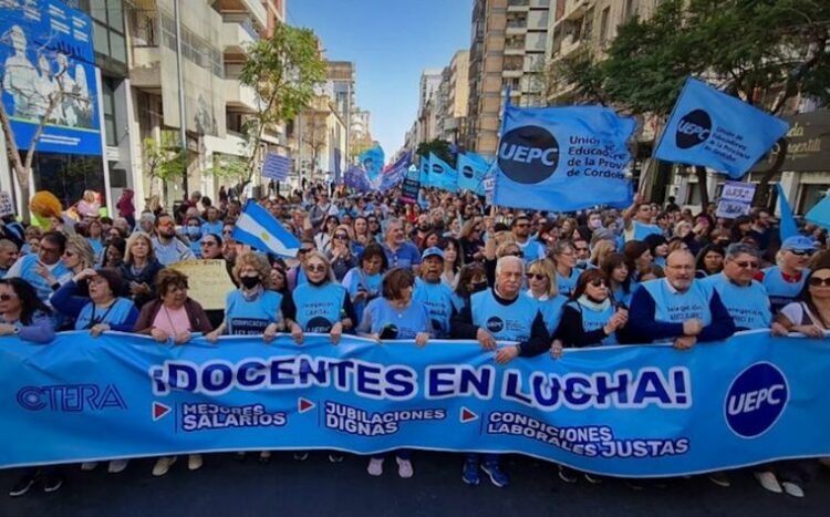 La UEPC aprobó la propuesta salarial realizada por la Provincia