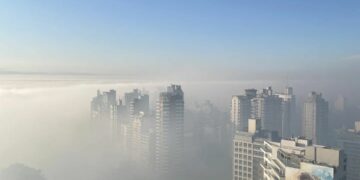 Los incendios en las islas del Paraná no dan tregua e intervienen las Fuerzas Armadas para brindar apoyo