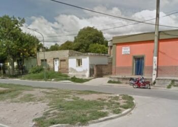 Le entraron a robar, le sacaron plata y hasta le comieron el lomito