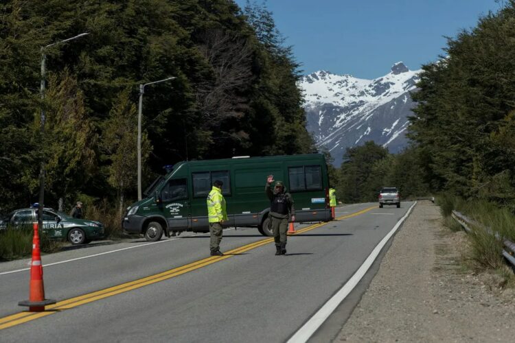 En Río Negro, cuestionan la "tibieza cómplice" del Gobierno ante el conflicto de tierras con los mapuches