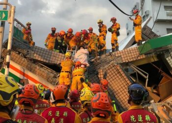 Un fuerte sismo sacudió Taiwán y dejó al menos un fallecido y 79 heridos