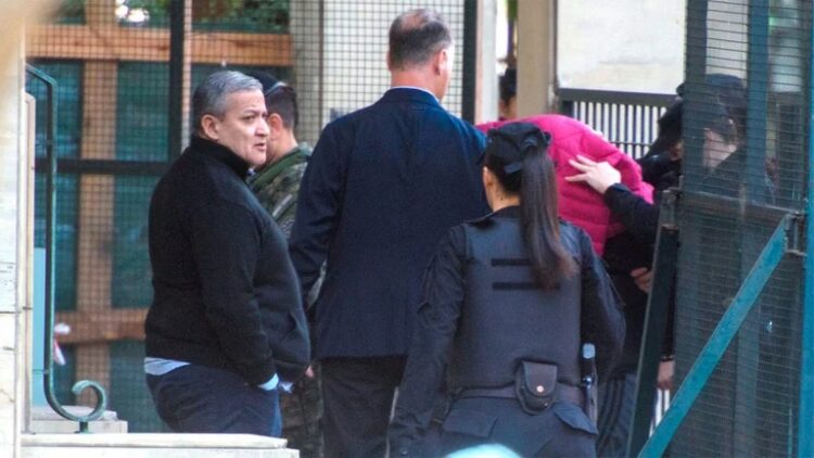 Agustina Díaz al llegar a Comodoro Py