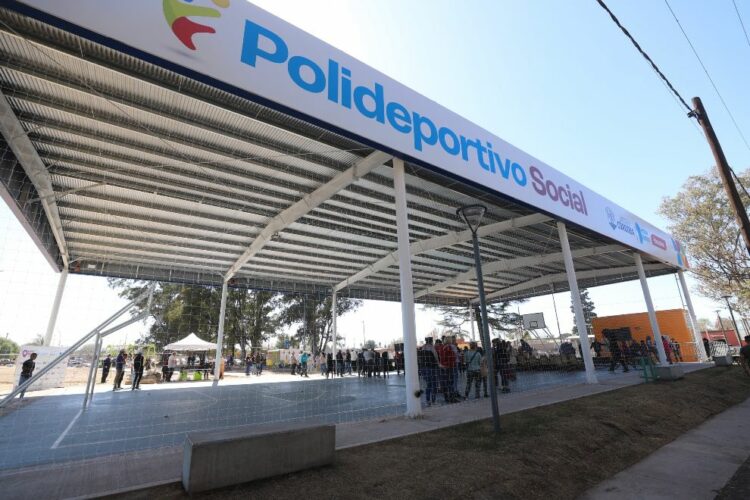 Se inauguró un nuevo polideportivo en la ciudad