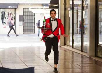 Más de 300 inscriptos participarán de la carrera de mozos y camareras