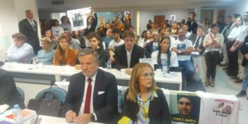 La mamá de Blas Correas continuará declarando mañana en el juicio a 13 policías