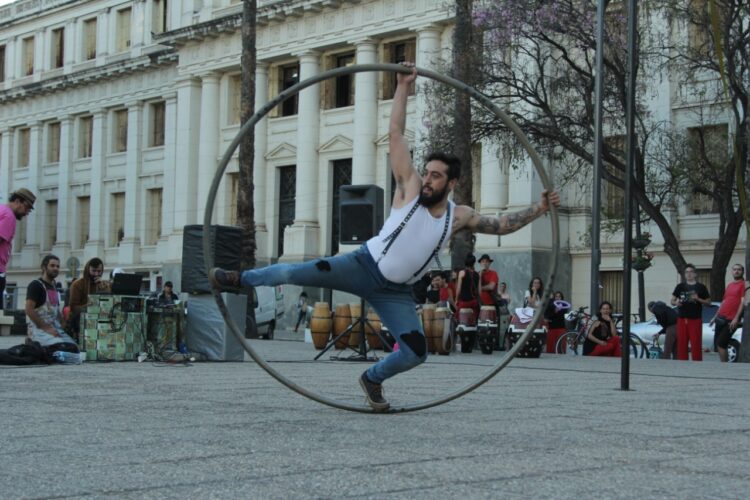 Inició la 15 ª edición del Festival Internacional de Circo en Escena