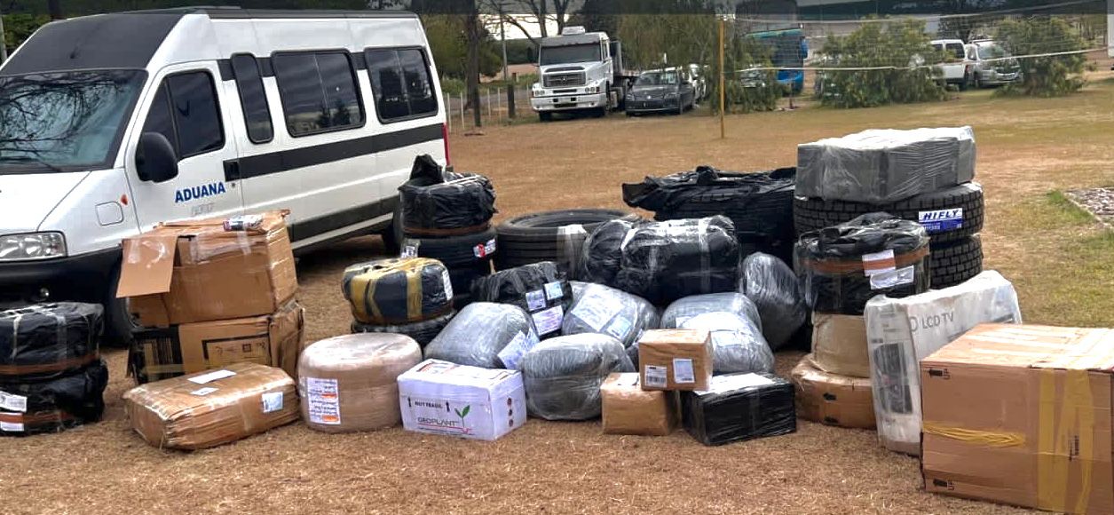 Incautan neumáticos que intentaban ingresar ilegalmente a Córdoba
