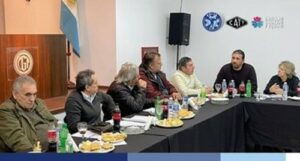 Aoita logró un aumento salarial del 86% y un bono extra de $ 20.000