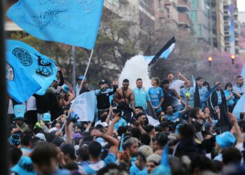 Belgrano campeón y un interminable festejo que concluye con una caravana en Córdoba