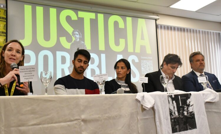 La madre de Blas brindó una conferencia de prensa en la previa al juicio.