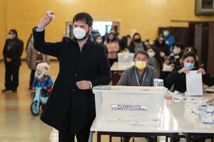 Pese a los resultados, Boric aseguró que el proceso constitucional continuará.
