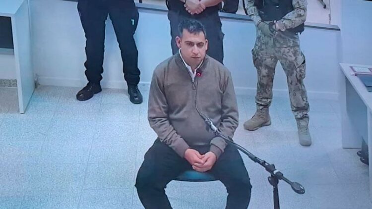 El cabo primero Javier Alarcón declaró en el juicio por el asesinato de Blas Correas.
Foto: Captura de video de la sala de audiencias.