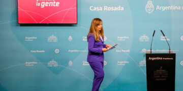 La portavoz presidencial le respondió a la RAE: «Decir ‘chique’ es un acto de amor y de inclusión»