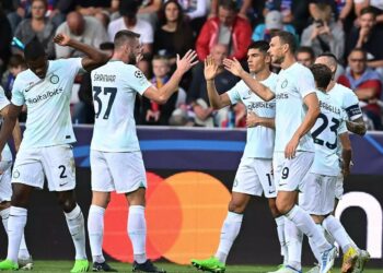 Se acomodó en el grupo