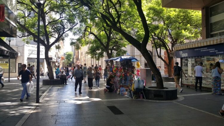 Así funcionará la actividad comercial este lunes en nuestra ciudad