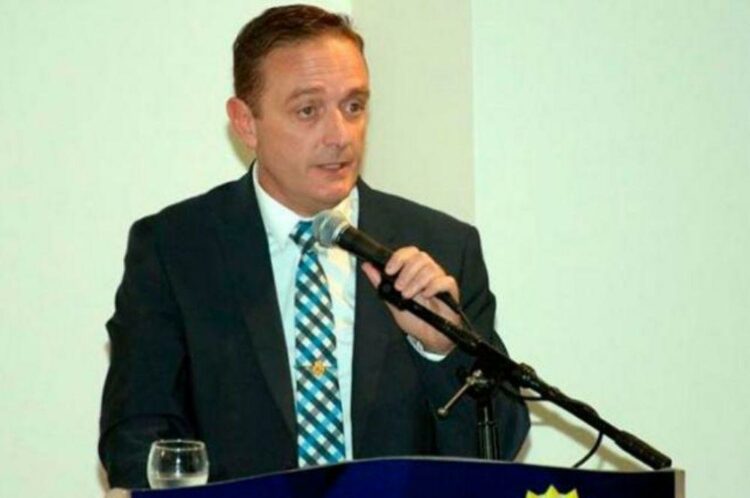 Un ex comisario cargó contra Mosquera: “Arruinó mi vida”