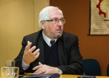 Fernández habló del desempleo y criticó a Schiaretti