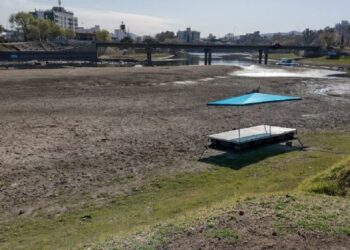 Carlos Paz decretó una alerta naranja por la escasez de agua