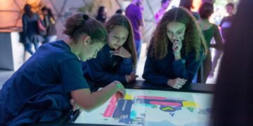 La Feria del Libro presenta una muestra sobre el dialecto local