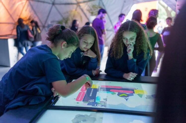 La Feria del Libro presenta una muestra sobre el dialecto local