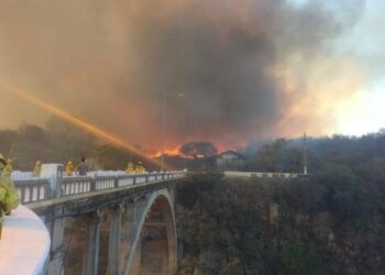 Hay cortes de ruta y autoevacuados por varios focos de incendio en la provincia