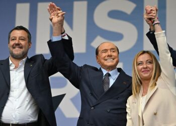 Meloni prometió “restituir la dignidad y el orgullo” a Italia, tras confirmar su triunfo