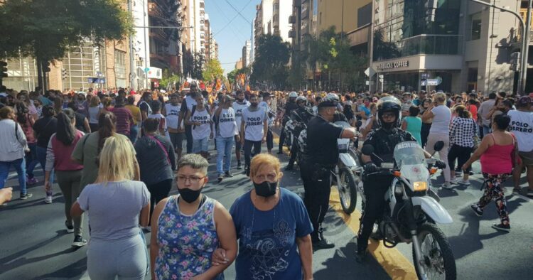 Legisladores de Juntos UCR presentaron un proyecto para regular las manifestaciones