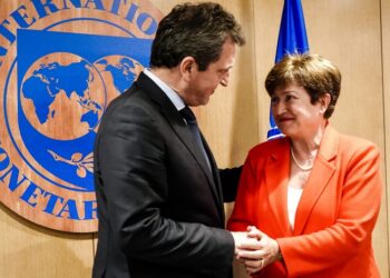 Massa culminó su gira con un claro apoyo del FMI y el Tesoro