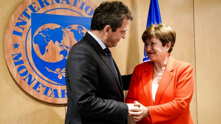 El FMI tratará este viernes la aprobación de las metas del acuerdo con Argentina