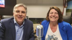 Schiaretti y Llaryora, con un mensaje localista en Marcos Juárez Schiaretti y Llaryora, con un mensaje localista en Marcos Juárez