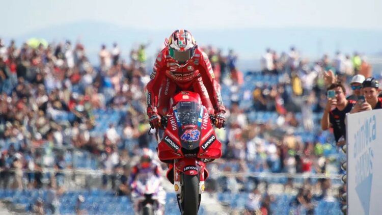 Bastianini ganó el GP de Aragón