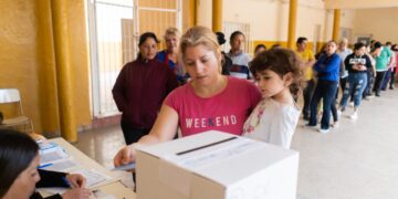 Más de 68.000 vecinos eligieron a sus autoridades en los barrios