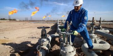 La OPEP+ recorta su producción y salta el precio del petróleo