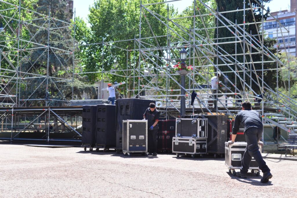 La Supermanzana de la Intendencia recibirá 13 shows imperdibles
