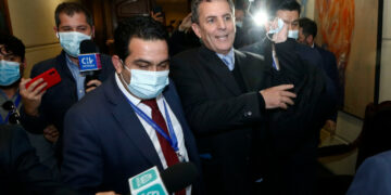 Sube la tensión en el Congreso chileno a días del plebiscito