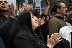 La CGT reclamó frente a la Cámara de Comercio contra la inflación y la precarización La CGT reclamó frente a la Cámara de Comercio contra la inflación y la precarización